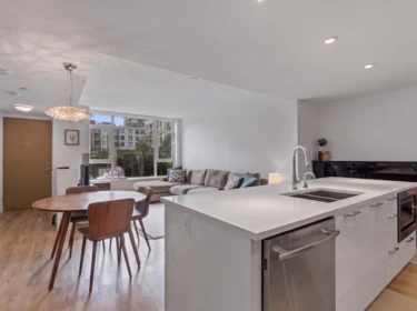 TH112 3565 Sawmill Crescent, Vancouver, BC, Vancouver — Townhouse for sale