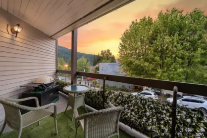 Primary Bedroom Photo of 104 2181 Panorama Drive, North Vancouver, BC