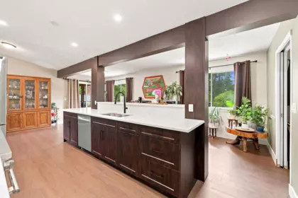 Kitchen Island Photo of 10425 Young Road, Chilliwack, BC