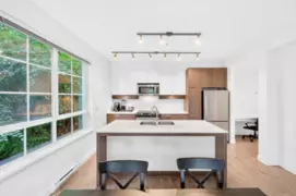 203 608 Como Lake Avenue, Coquitlam, BC