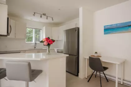Breakfast Nook Photo of 18 689 Park Road, Gibsons, BC