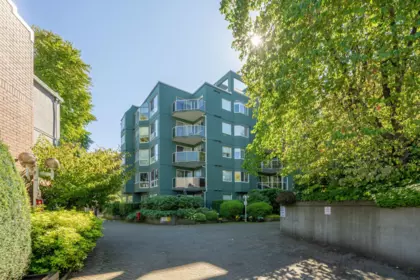 Outdoor Patio Photo of 508 1508 Mariner Walk, Vancouver, BC