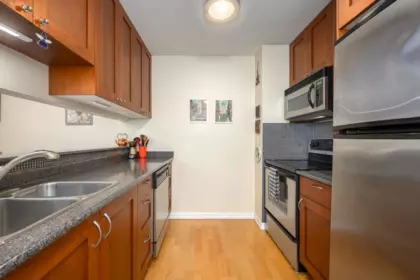 Primary Bathroom Photo of 508 1508 Mariner Walk, Vancouver, BC