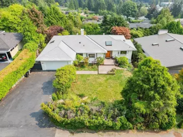 96 Bonnymuir Drive, West Vancouver, BC, West Vancouver — Single Family Residence for sale