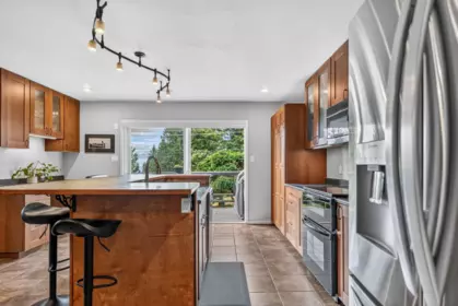 Primary Bedroom Photo of 4898 Sunshine Coast Highway, Sechelt, BC