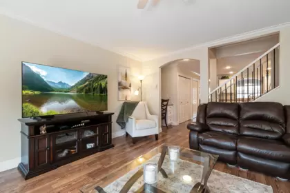 Kitchen Island Photo of 70 6887 Sheffield Way, Chilliwack, BC