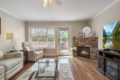 Kitchen Photo of 70 6887 Sheffield Way, Chilliwack, BC