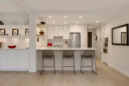 Living Room Photo of 406 928 Richards Street, Vancouver, BC
