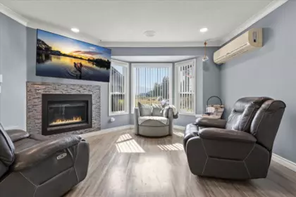 41385 South Sumas Road, Sardis - Greendale, BC, Sardis - Greendale — Single Family Residence for sale