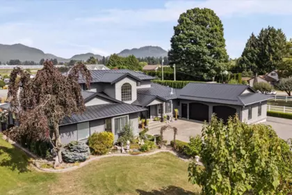 41385 South Sumas Road, Sardis - Greendale, BC, Sardis - Greendale — Single Family Residence for sale