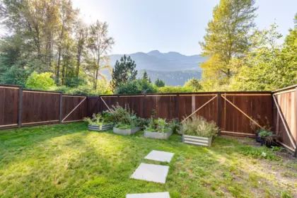 5 41488 Brennan Road, Squamish, BC, Squamish — Half Duplex for sale