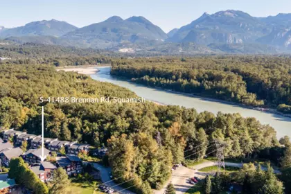 Hot Tub / Spa Photo of 5 41488 Brennan Road, Squamish, BC