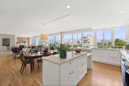 Kitchen Photo of 825 1445 Marpole Avenue, Vancouver, BC