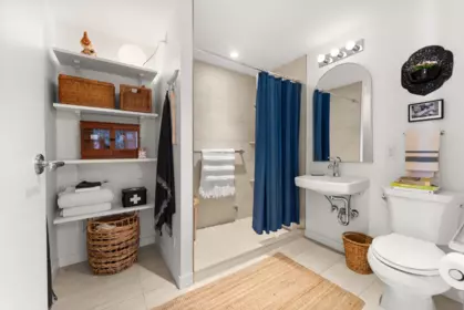 Laundry Room Photo of 825 1445 Marpole Avenue, Vancouver, BC