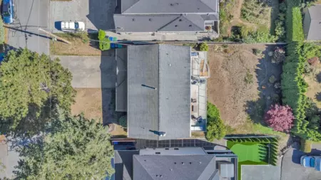 Hot Tub / Spa Photo of 13242 14a Avenue, Surrey, BC
