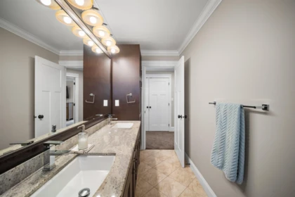 Entry Foyer Photo of 2343 Merlot Boulevard, Abbotsford, BC