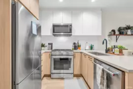 113 707 Como Lake Avenue, Coquitlam, BC