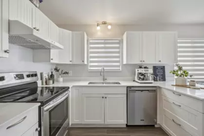 Walk-In Closet Photo of 4429 Pandora Street, Burnaby, BC