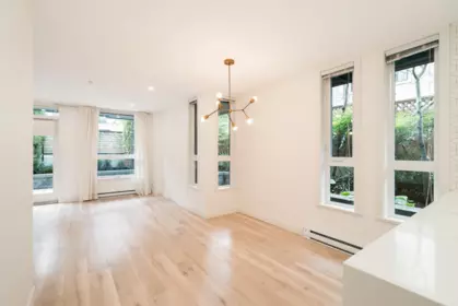 Breakfast Nook Photo of 101 562 E 7th Avenue, Vancouver, BC