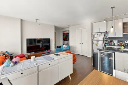 3701 188 Keefer Place, Vancouver, BC, Vancouver — Apartment/Condo for sale