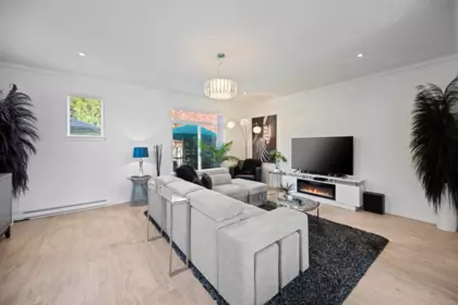 9 2550 156 Street, Surrey, BC, Surrey — Townhouse for sale