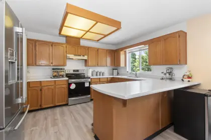 201 9006 Edward Street, Chilliwack, BC, Chilliwack — Apartment/Condo for sale