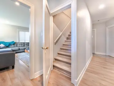 1703 Edinburgh Street, New Westminster, BC, New westminster — Single Family Residence for sale