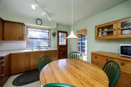 998 Frederick Place, North Vancouver, BC, North vancouver — Single Family Residence for sale