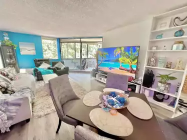 304 1480 Foster Street, White Rock, BC, White rock — Apartment/Condo for sale