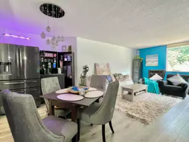 304 1480 Foster Street, White Rock, BC, White rock — Apartment/Condo for sale