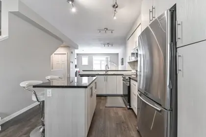 61 6123 138 Street, Surrey, BC, Surrey — Townhouse for sale