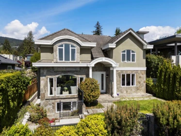1271 Fulton Avenue, West Vancouver, BC, West vancouver — Single Family Residence for sale