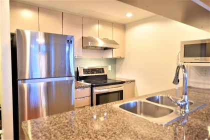Kitchen Photo of 2010 1082 Seymour Street, Vancouver, BC