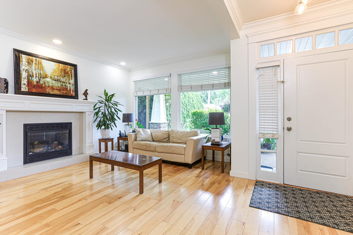 Kitchen Photo of 5171 45 Avenue, Delta, BC