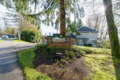 9292 Goldhurst Terrace, Burnaby, BC, Burnaby — Half Duplex for sale