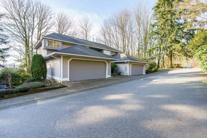 9292 Goldhurst Terrace, Burnaby, BC, Burnaby — Half Duplex for sale