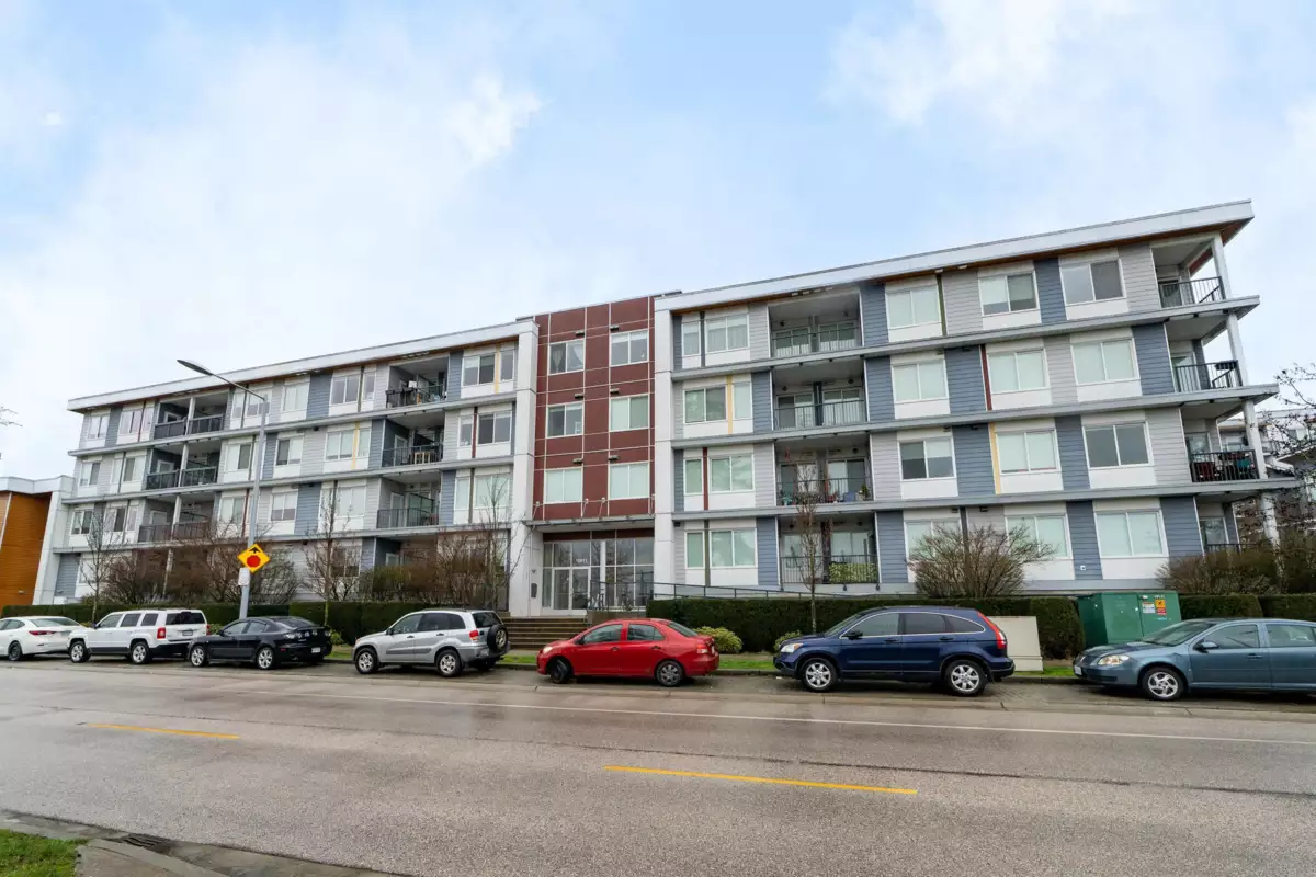 Backyard Photo of 105 10011 River Drive, Richmond, BC