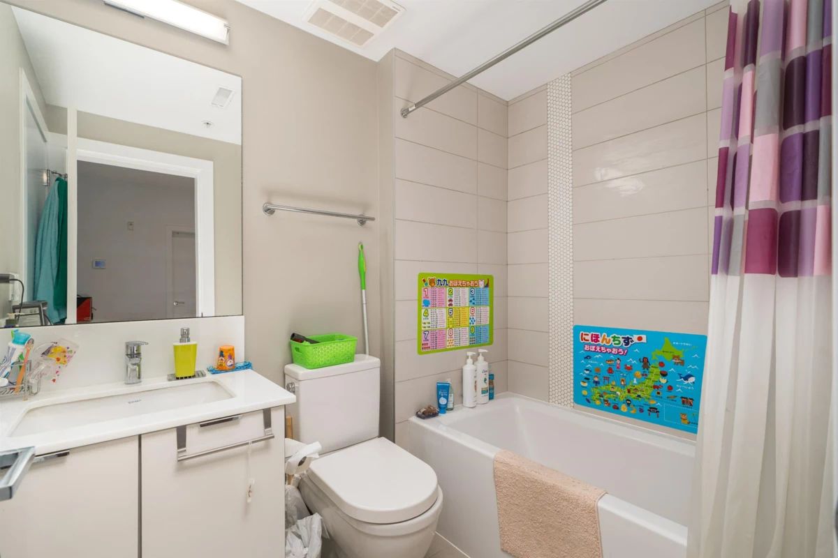 Office / Den Photo of 105 10011 River Drive, Richmond, BC