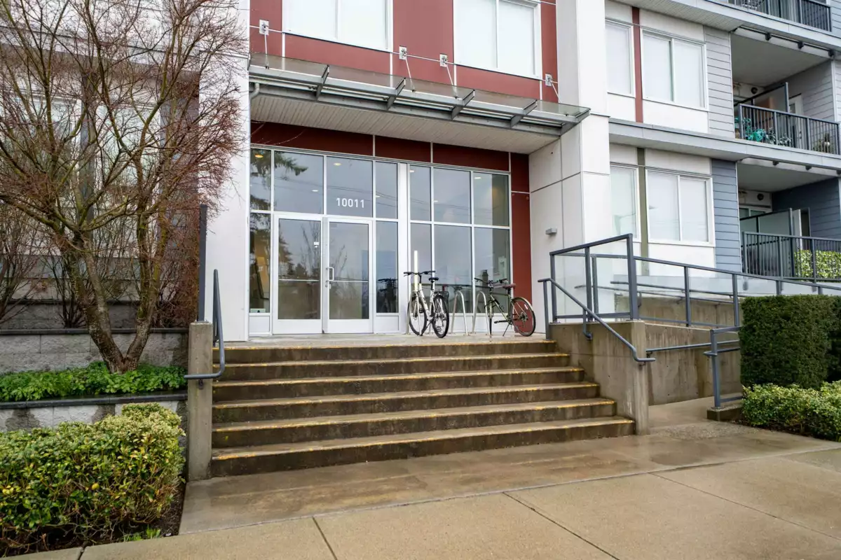 Outdoor Deck Photo of 105 10011 River Drive, Richmond, BC