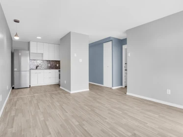 201 320 Royal Avenue, New Westminster, BC, New Westminster — Apartment/Condo for sale