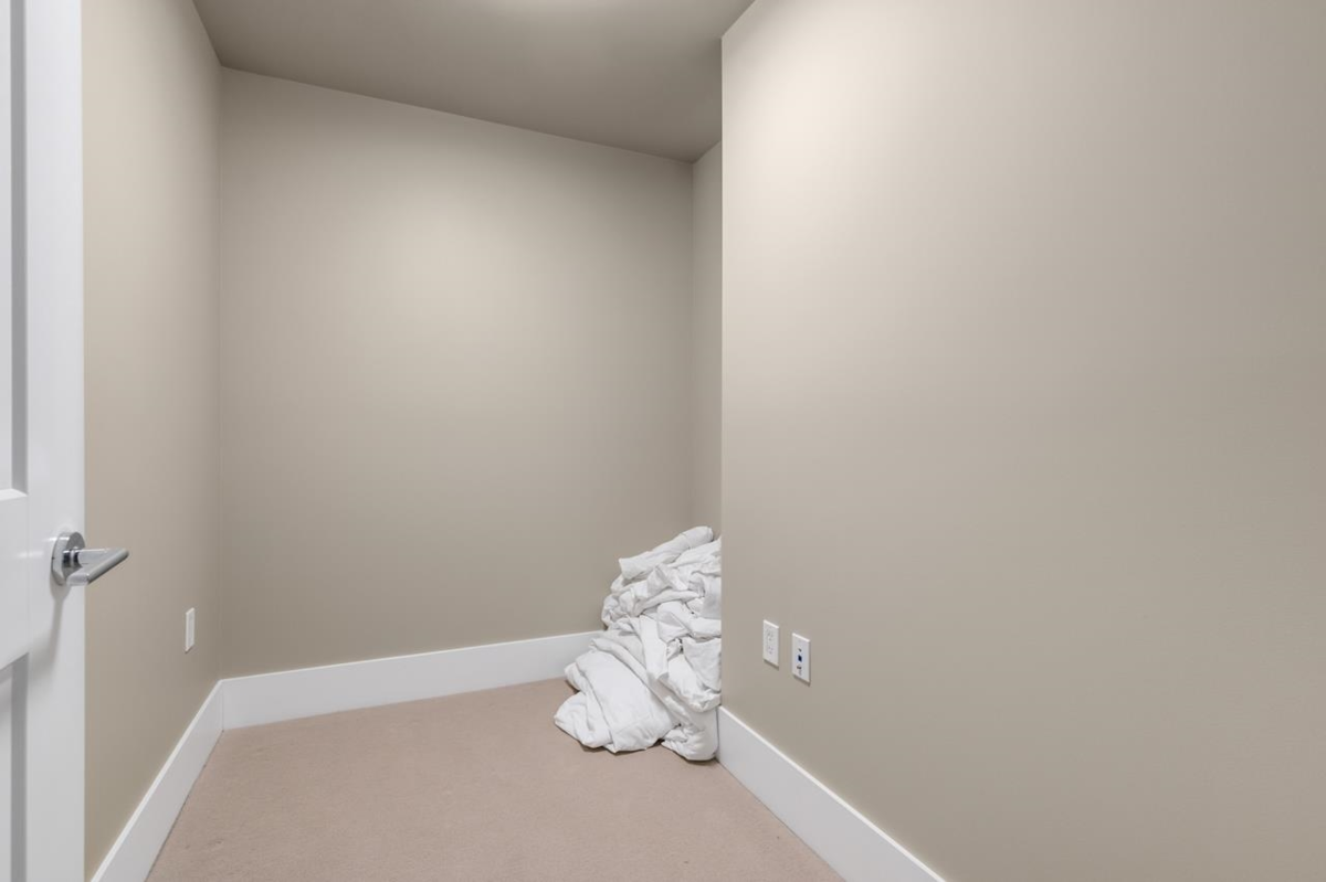 Bedroom 2 Photo of 484 W 59th Avenue, Vancouver, BC