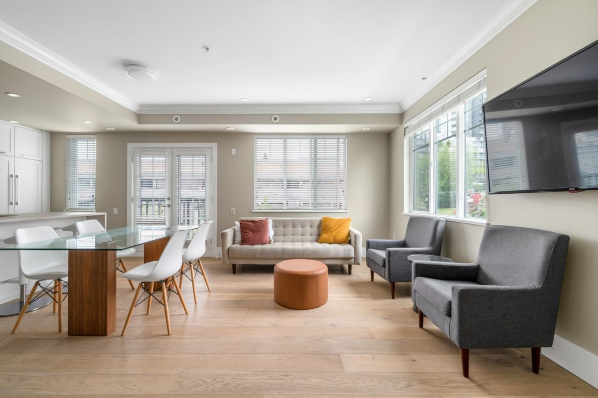 Exterior Rear Photo of 484 W 59th Avenue, Vancouver, BC