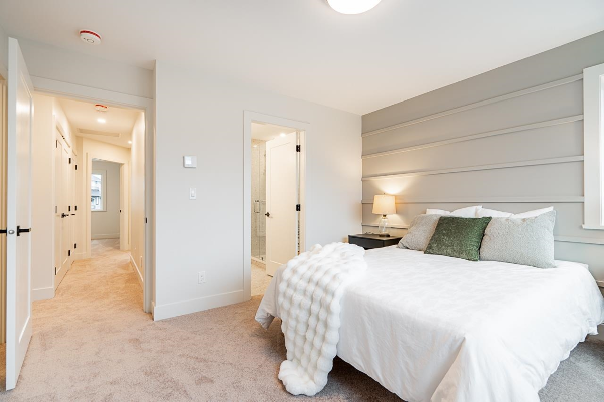 Entry Foyer Photo of 3535 Cambridge Street, Vancouver, BC