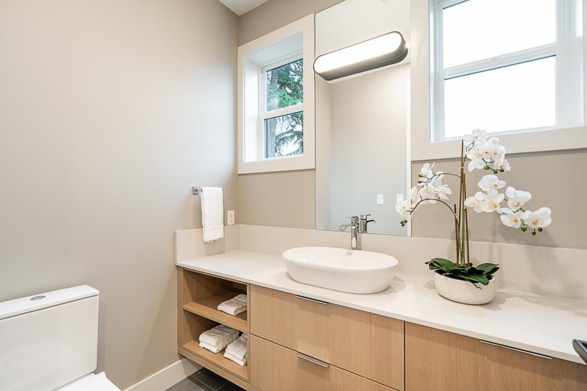 Loft / Bonus Room Photo of 3535 Cambridge Street, Vancouver, BC