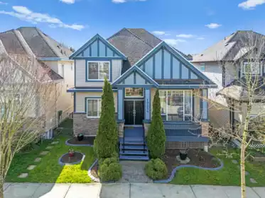 19354 72a Avenue, Surrey, BC, Surrey — Single Family Residence for sale