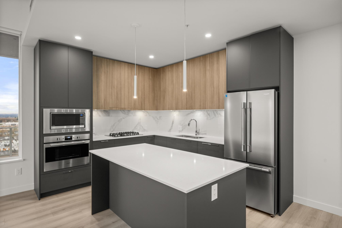 Walk-In Closet Photo of 3302 8551 201 Street, Langley, BC