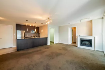 501 2979 Glen Drive, Coquitlam, BC, Coquitlam — Apartment/Condo for sale