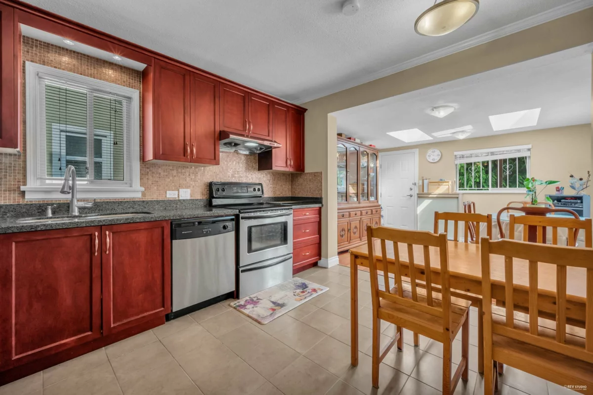 Kitchen Photo of 2785 W 20th Avenue, Vancouver, BC