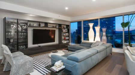 2908 1011 W Cordova Street, Vancouver, BC