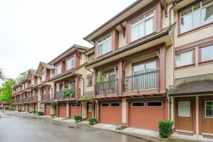 24 19478 65th Avenue, Surrey, BC, Surrey — Townhouse for sale